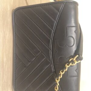 Tory Burch black Quilted Leather Shoulder Bag/crossbody